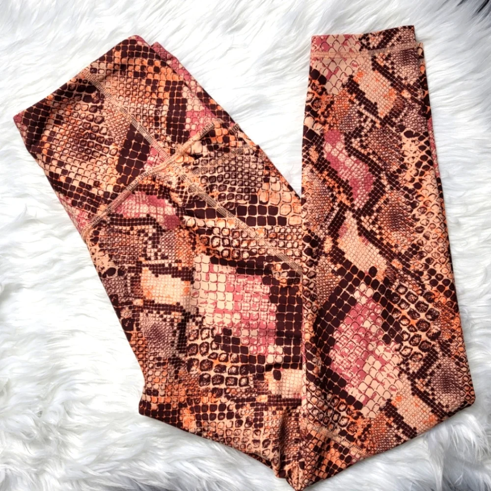 Old Navy - Active Wear Leggings - Snake Skin Print - Picture 1 of 6